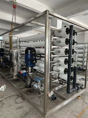 ভালো দাম শিল্প 500-1000 M3/Day RO ওয়াটার পিউরিফায়ার 5 স্টেজ এবং 98% প্রত্যাখ্যান সহ অনলাইন